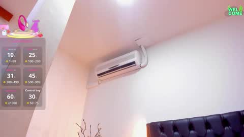 Snapshot of miaa_sofiaa chatting on October 31, 2025, 7:26 pm mia sofia online show from October 31, 2025, 7:26 pm