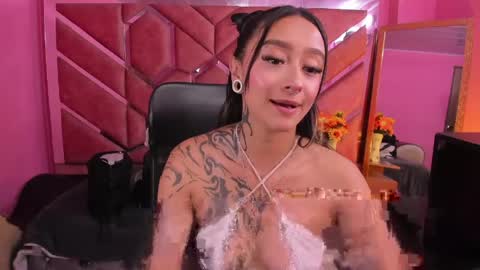 Miaa online show from March 25, 2026, 9:43 pm