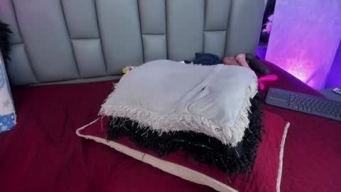 Mia online show from January 23, 2025, 12:09 pm