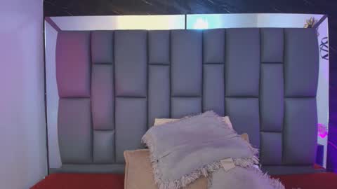 Mia online show from February 14, 2026, 12:13 pm