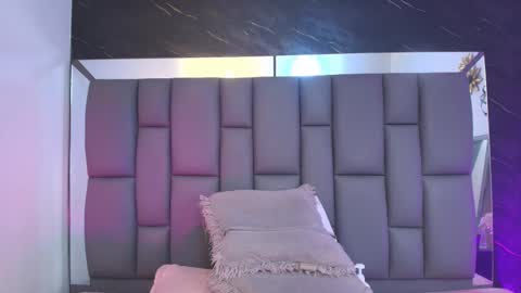 Mia online show from February 16, 2026, 12:12 pm