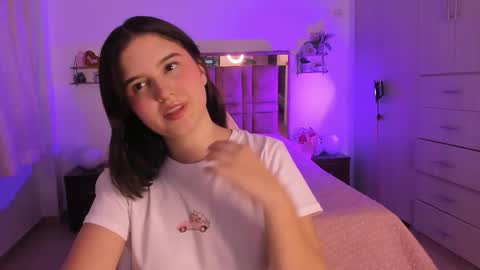 Mia  online show from March 2, 2026, 10:05 pm