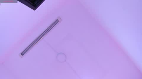 MIA LOVE online show from November 25, 2025, 12:38 pm