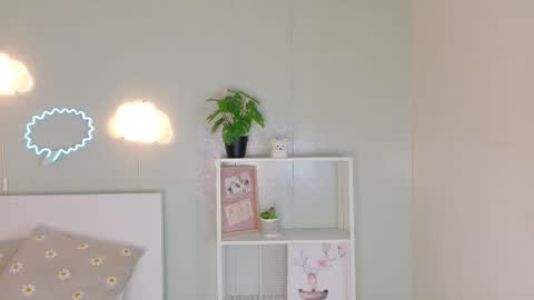 miaanderson__ online show from February 5, 2026, 9:30 pm