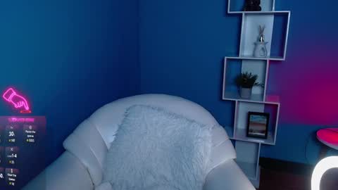 Andrea online show from December 5, 2024, 3:39 pm