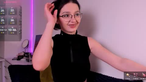 mia online show from March 5, 2026, 7:21 pm