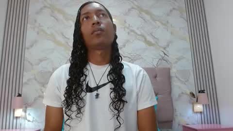 MiaCoock online show from January 13, 2026, 1:05 pm