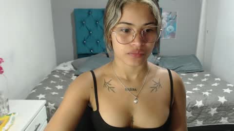 miacumgirl online show from March 30, 2026, 12:17 pm