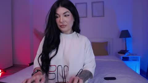 miacute4u online show from April 1, 2026, 5:10 pm