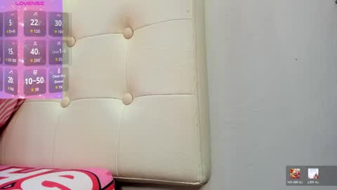 Snapshot of miaevans0 chatting on April 2, 2026, 3:04 am evans online show from April 2, 2026, 3:04 am