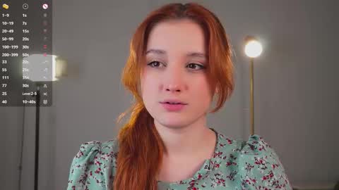 Mia online show from December 19, 2025, 1:51 pm