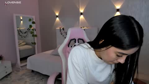 Mia Gomez online show from March 1, 2025, 12:23 pm