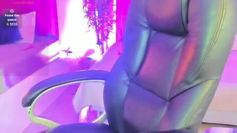 Mia Connor online show from February 17, 2026, 8:04 pm