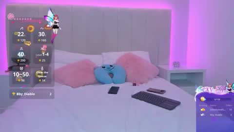 Snapshot of miah_skinny chatting on May 19, 2026, 5:30 pm Mia online show from May 19, 2026, 5:30 pm