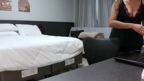 Snapshot of miahale chatting on December 8, 2024, 12:18 am Ms Mia Owner Of Your Mind online show from December 8, 2024, 12:18 am