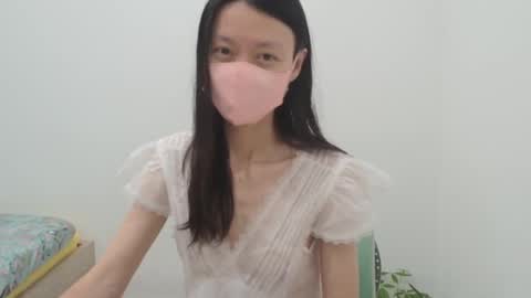 miahchan68 online show from October 2, 2025, 3:41 pm