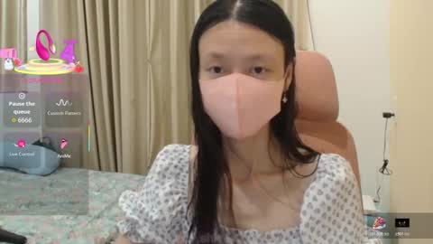 miahchan68 online show from December 14, 2025, 5:18 pm