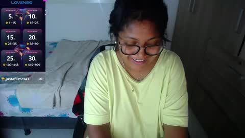miajoseph_ online show from February 27, 2025, 5:24 am