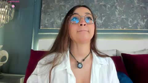 Snapshot of miakay1 chatting on May 31, 2026, 3:36 am Mia online show from May 31, 2026, 3:36 am