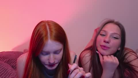 Snapshot of miakeler chatting on January 3, 2025, 6:14 pm milanaaaa online show from January 3, 2025, 6:14 pm