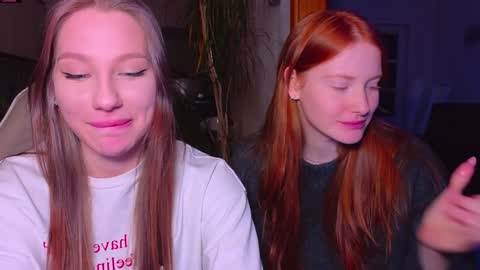 Snapshot of miakeler chatting on January 24, 2025, 1:35 am milanaaaa online show from January 24, 2025, 1:35 am