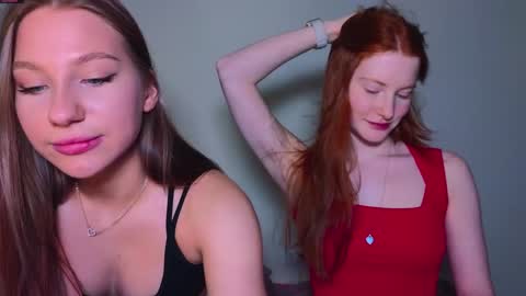 Snapshot of miakeler chatting on January 29, 2025, 6:18 pm milanaaaa online show from January 29, 2025, 6:18 pm