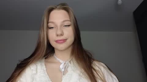 Snapshot of miakeler chatting on February 25, 2025, 9:24 pm milanaaaa online show from February 25, 2025, 9:24 pm