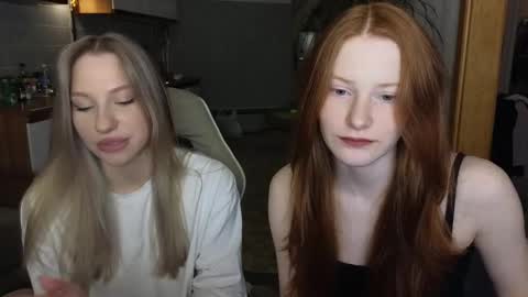 Snapshot of miakeler chatting on March 5, 2025, 5:39 pm milanaaaa online show from March 5, 2025, 5:39 pm