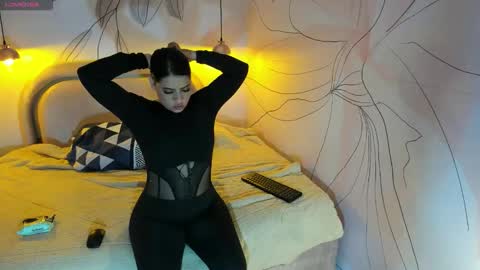 Snapshot of mialoraine chatting on February 9, 2026, 11:47 am Mia 3 online show from February 9, 2026, 11:47 am