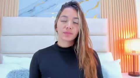 Snapshot of miamalkovaa_ chatting on July 13, 2026, 3:04 pm Mia Malkova online show from July 13, 2026, 3:04 pm