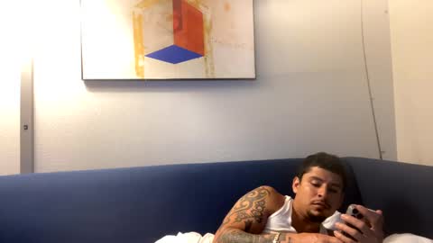 miamiclos1 online show from February 7, 2025, 5:41 am