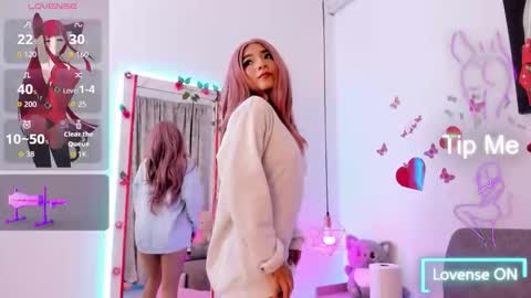 mia online show from April 27, 2026, 12:58 pm