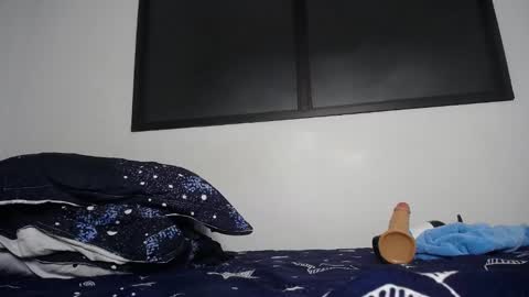 Mia online show from February 24, 2025, 1:13 am