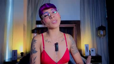 Mia Morgann online show from September 13, 2025, 1:11 pm
