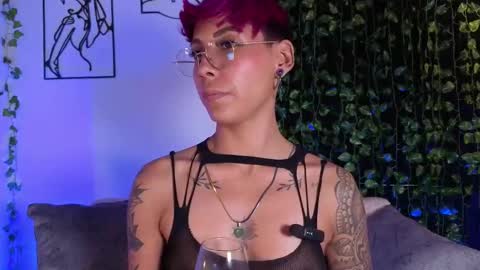 Mia Morgann online show from November 7, 2025, 6:19 pm