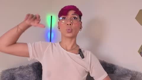 Mia Morgann online show from November 25, 2025, 1:55 pm