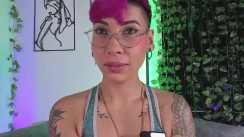 Snapshot of miamorgann chatting on February 3, 2026, 1:05 pm Mia Morgann online show from February 3, 2026, 1:05 pm