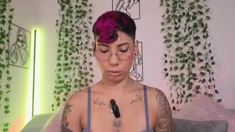 Mia Morgann online show from May 6, 2026, 1:16 pm