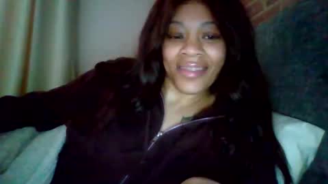 MiaMuffn online show from February 17, 2026, 4:13 pm