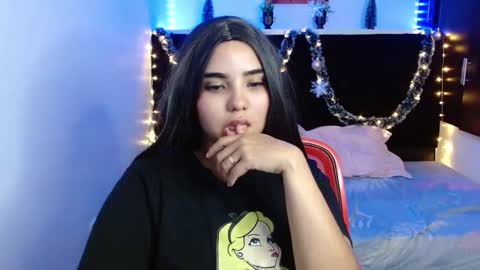 Mia Peyton   online show from December 30, 2024, 4:19 pm