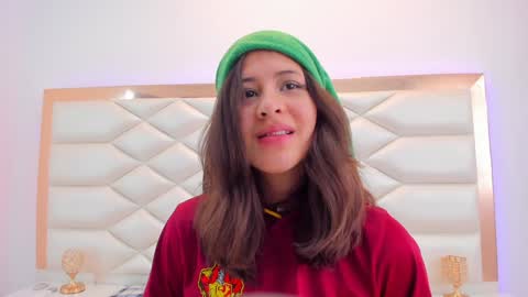 Sweetie Mia online show from January 13, 2025, 3:26 pm