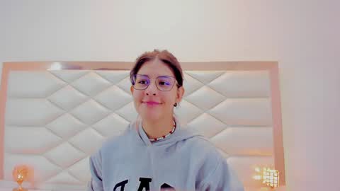 Sweetie Mia online show from January 20, 2025, 12:18 pm