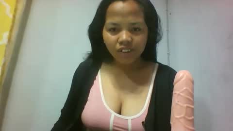 miarii online show from October 15, 2025, 4:34 am