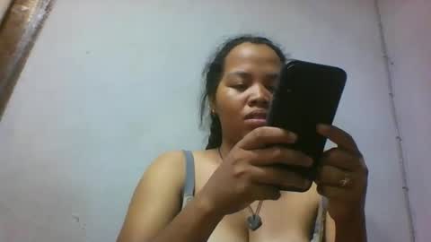 Snapshot of miarii chatting on May 10, 2026, 3:39 pm miarii online show from May 10, 2026, 3:39 pm