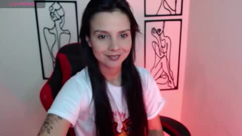 miarobinn_ online show from February 16, 2026, 2:13 pm