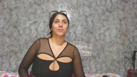 Snapshot of miarouse1531 chatting on April 11, 2026, 2:05 am miarouse1531 online show from April 11, 2026, 2:05 am