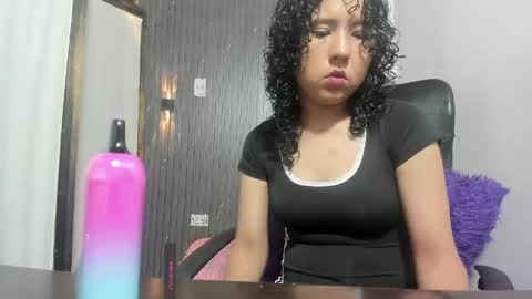 miasalazar9 online show from April 25, 2026, 7:44 pm