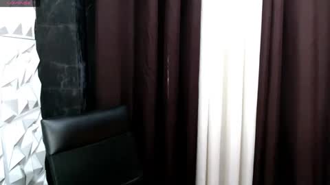 mia online show from March 4, 2025, 3:22 am