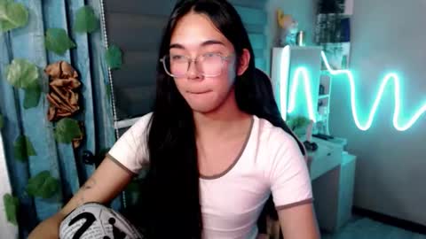 Mia online show from February 19, 2026, 5:09 pm