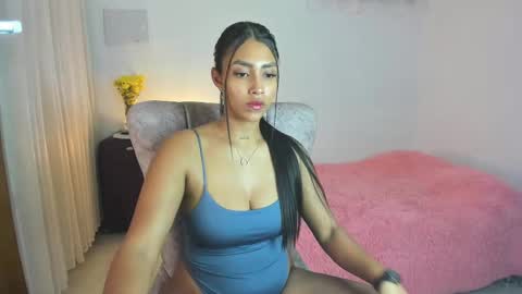 Snapshot of miavelvet_22 chatting on March 1, 2025, 5:09 am Mia Velvet online show from March 1, 2025, 5:09 am